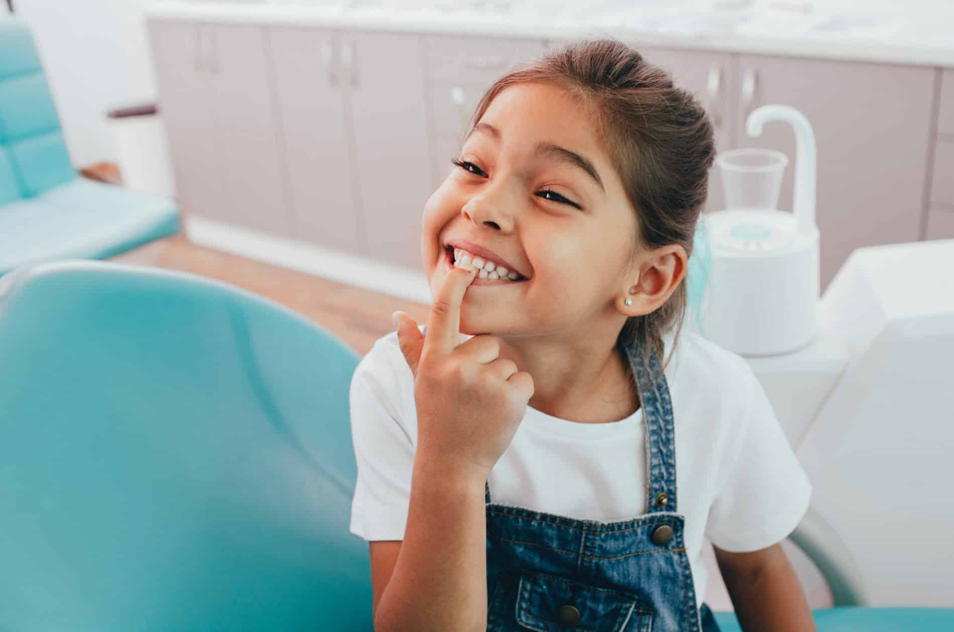 AdobeStock_281626595 v2 Child at the dentist in Des Moines IA